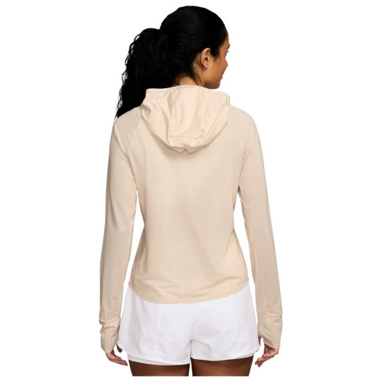 Nike Γυναικεία μακρυμάνικη μπλούζα Trail UV Protection Hooded Mid-Layer Top Nike Γυναικεία μακρυμάνικη μπλούζα Trail UV Protection Hooded Mid-Layer Top